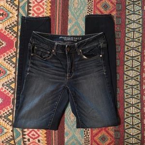 American Eagle. Size 6. Skinny jeans